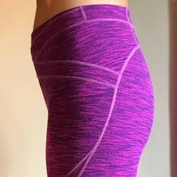 Lululemon Free Flow Tight - Picture 3 of 5